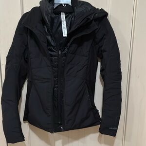 Lululemon “Down for it All” women’s jacket, size 8. NWT